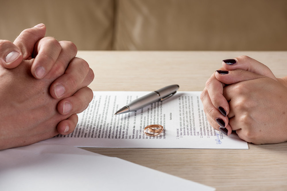 Will Divorce From a SC Affect the SG PR Status?